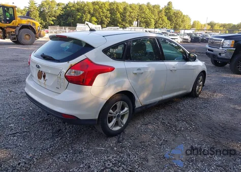 2013 Ford Focus Se z USA, uszkodzony, nr VIN 1FADP3K29DL330548
